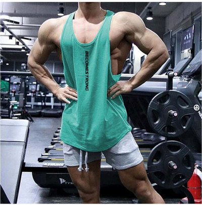 Αθλητικό μοντέλο αμάνικο με επιγραφή