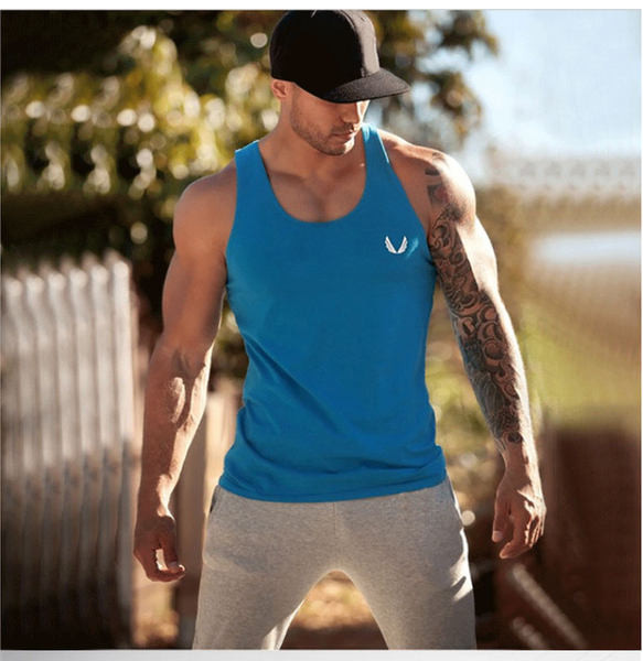 Férfi sportcipő ovális nyakkivágással