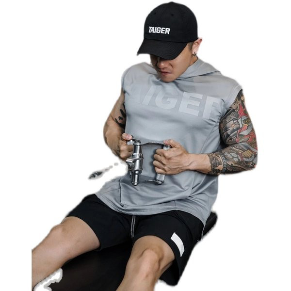 Ανδρικό αθλητικό φανελάκι με κουκούλα και επιγραφή σε πολλά χρώματα