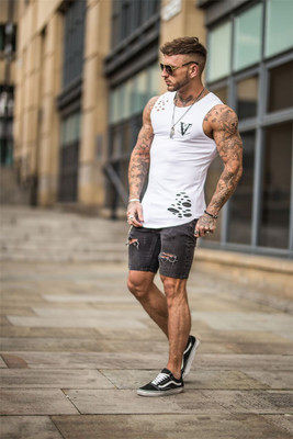 Rebenenud efektiga moodne vabaaja topp