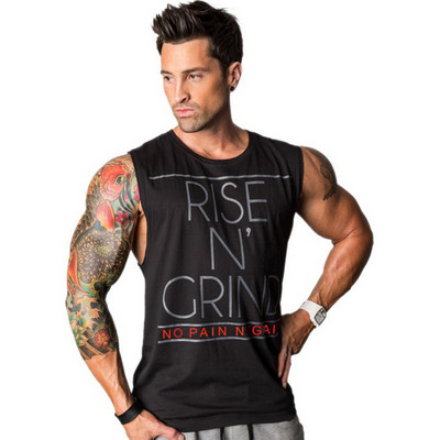 Ανδρικό φανελάκι με στρογγυλή λαιμόκοψη και επιγραφή