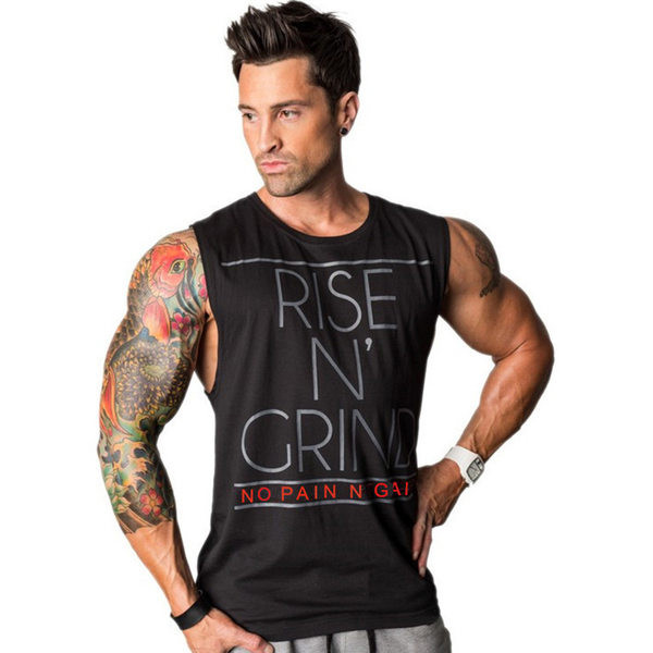 Ανδρικό φανελάκι με στρογγυλή λαιμόκοψη και επιγραφή