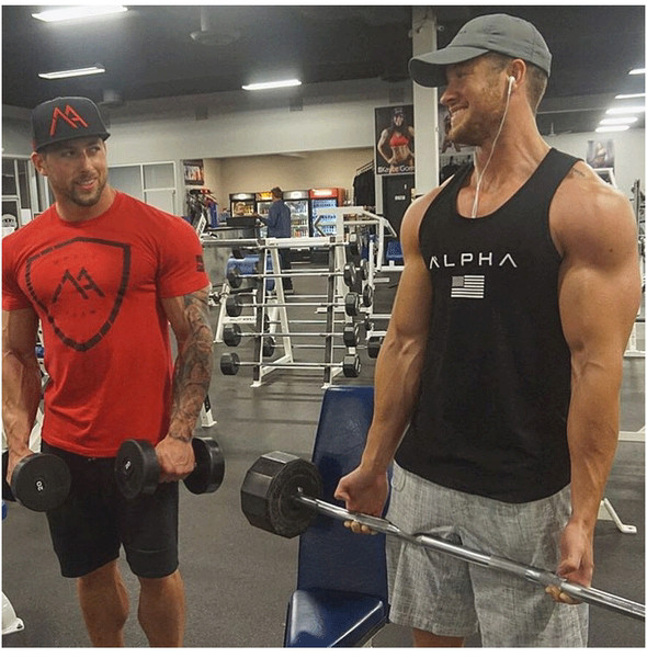 Napi felső felirattal és kerek nyakkivágással férfiaknak