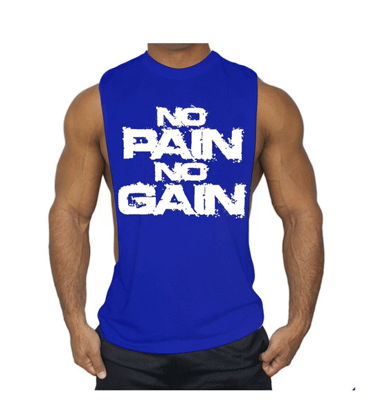 Спортен мъжки потник с надпис и овално деколте