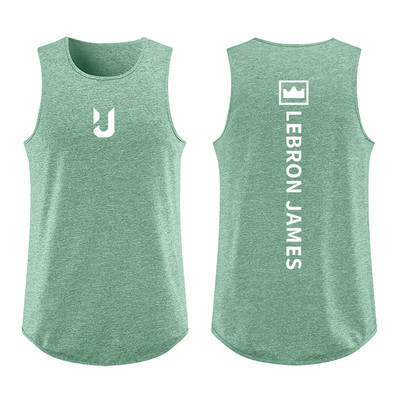 Sportimiseks sobiv meeste vabaaja topp kirjaga