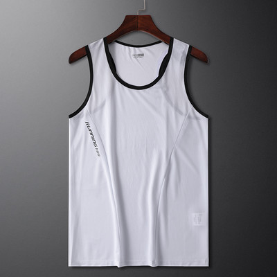 Απλό μοντέλο φανελάκι με οβάλ λαιμόκοψη για άνδρες