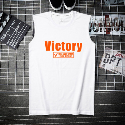 Erinevate trükistega laiade rihmadega puuvillane paak