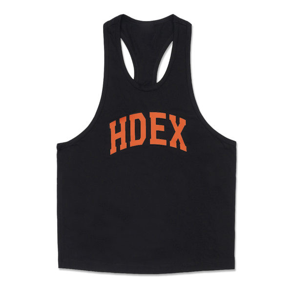 Sportlik tugeva lõikega paak tops, millel on kiri