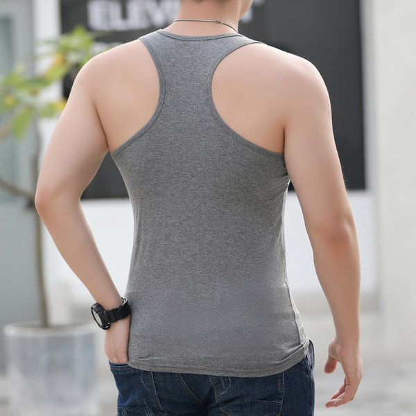 Ανδρικό casual φανελάκι με στρογγυλή λαιμόκοψη - πολλά χρώματα