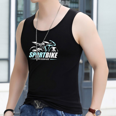 Férfi felső rátéttel és felirattal