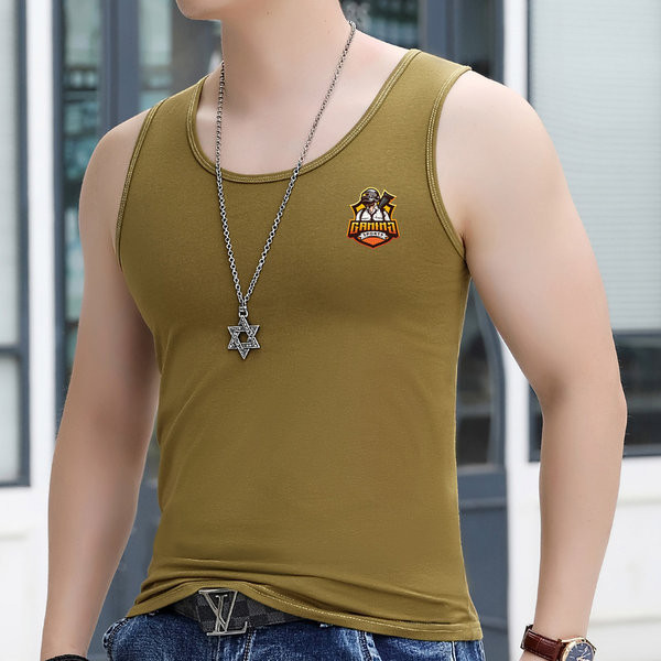 Aplikatsiooni ja O-kaelusega meeste topp