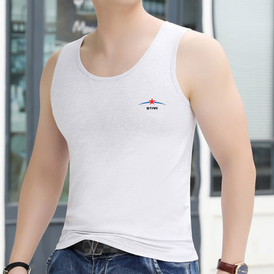 Igapäevaseks kasutamiseks sobiv meeste topp aplikatsiooni ja pealdisega