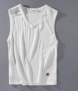 Ανδρικό φανελάκι με λαιμόκοψη