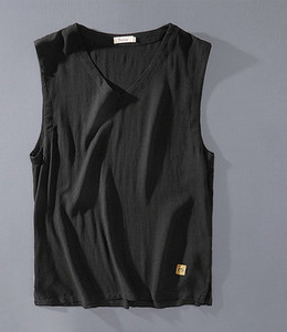 Ανδρικό φανελάκι με λαιμόκοψη