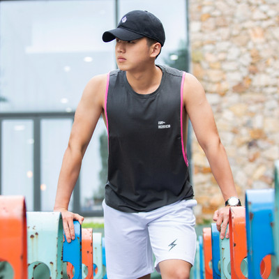 Férfi sportcipő kerek nyakkivágással - három színben