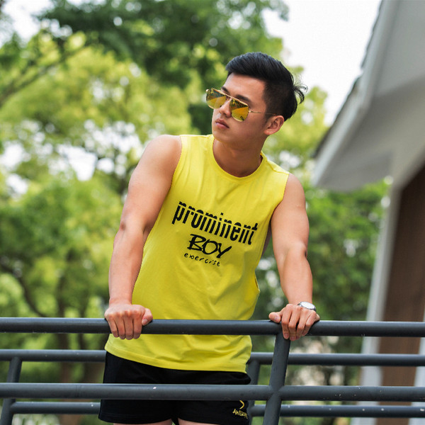 Férfi sportcipő kerek nyakkivágással - három színben