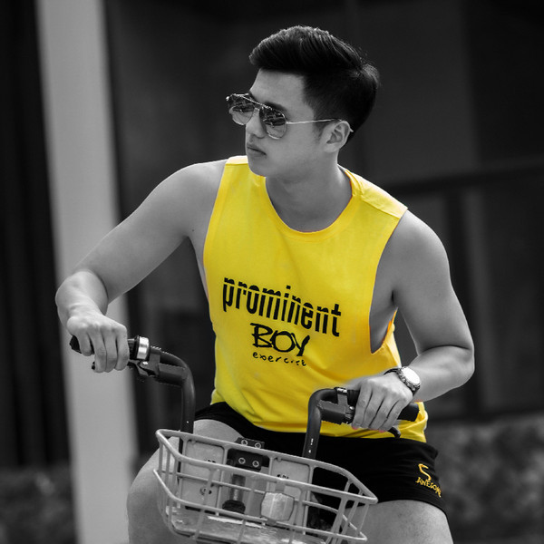 Férfi sportcipő kerek nyakkivágással - három színben