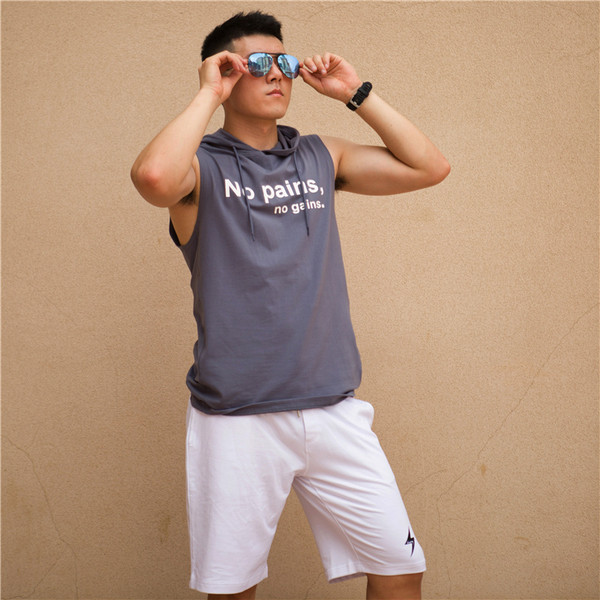 Ανδρικό φανελάκι με γραβάτες και έγχρωμη επιγραφή σε γκρι και λευκό χρώμα