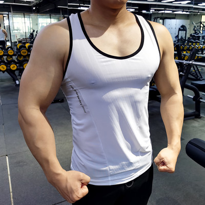 Gyorsan száradó anyagból készült férfi felső, fitneszhez és futáshoz