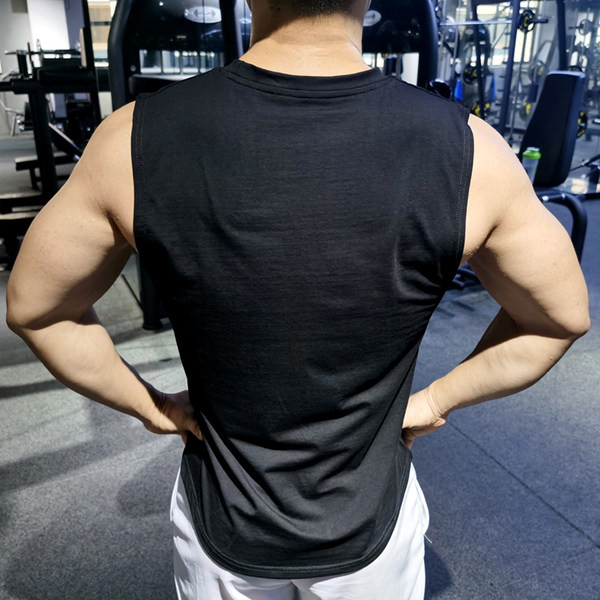 Meeste tavaline puuvillane ovaalse kaelusega topp