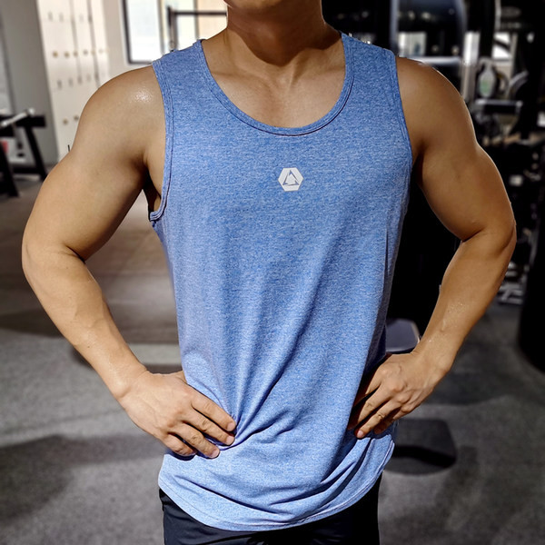 Nyári felső a mindennapokhoz és a sportoláshoz