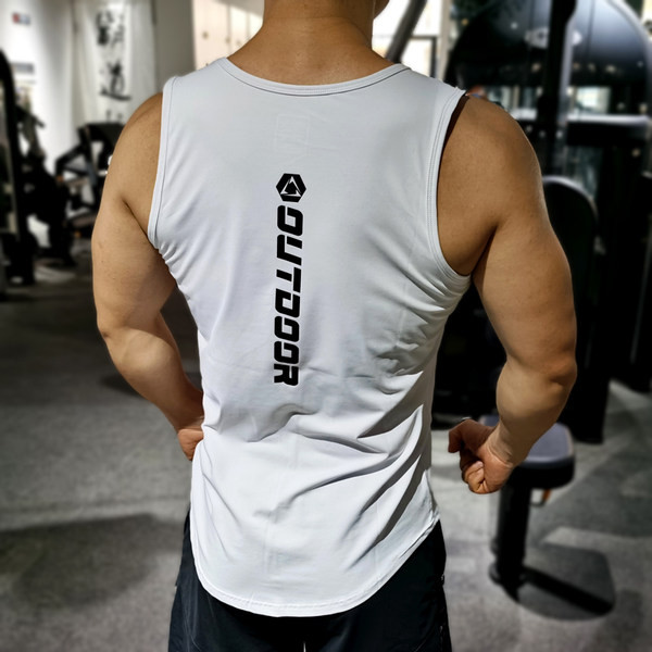 Nyári felső a mindennapokhoz és a sportoláshoz