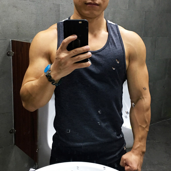 Muška sportska majica bez rukava u više boja