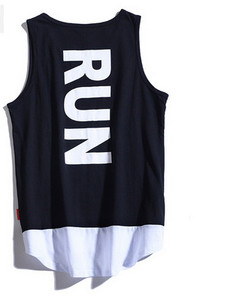 Férfi sportcipő ovális nyakkivágással - tiszta modell