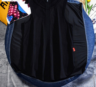 Alkalmi férfi felső ovális nyakkivágással