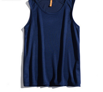 Alkalmi férfi felső ovális nyakkivágással