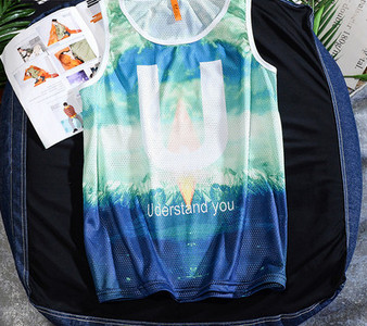 Alkalmi férfi felső ovális nyakkivágással