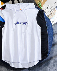 Sportlik meeste asümmeetriline kapuutsiga topp