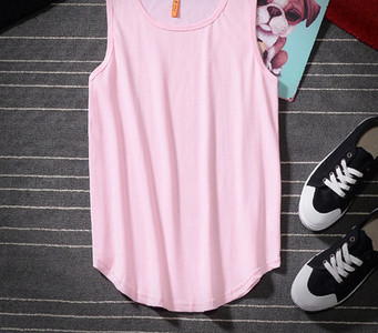 Férfi felső, kerek nyakkivágással, több színben