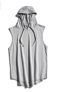 Széles modell férfi akasztófülke kapucnival és megkötővel