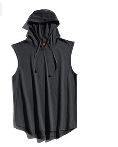 Széles modell férfi akasztófülke kapucnival és megkötővel