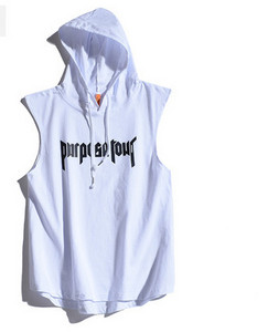 Széles modell férfi akasztófülke kapucnival és megkötővel