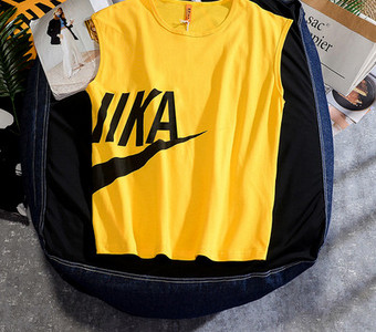 Meeste igapäevane sporditank aplikatsiooni ja pealdisega