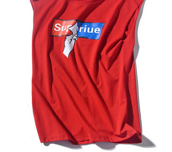 Meeste igapäevane sporditank aplikatsiooni ja pealdisega