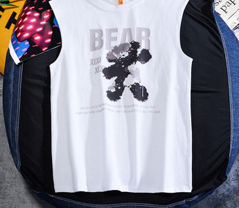 Meeste igapäevane sporditank aplikatsiooni ja pealdisega