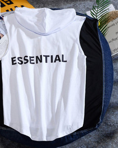 Új modell férfi felső, kapucnival és feliratos nyomattal