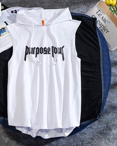 Új modell férfi felső, kapucnival és feliratos nyomattal