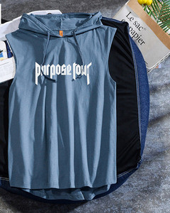 Új modell férfi felső, kapucnival és feliratos nyomattal