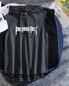 Új modell férfi felső, kapucnival és feliratos nyomattal