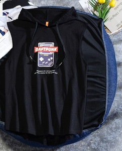 Új modell férfi felső, kapucnival és feliratos nyomattal