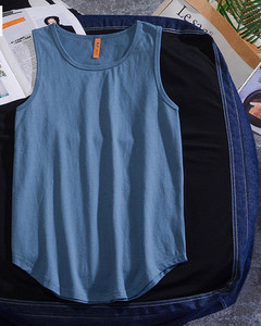 Férfi egyszínű felső, kerek nyakkivágással - sportoláshoz alkalmas