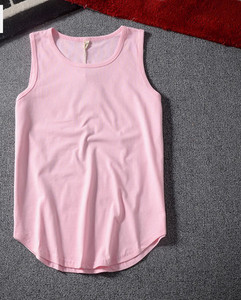 Férfi egyszínű felső, kerek nyakkivágással - sportoláshoz alkalmas