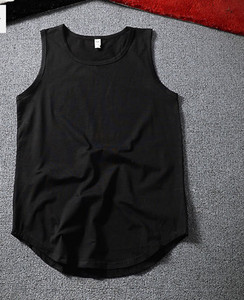 Férfi egyszínű felső, kerek nyakkivágással - sportoláshoz alkalmas