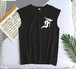 Feliratos férfi felső