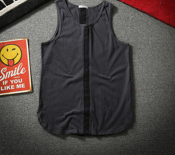 Ingyenes modell férfi felső ovális nyakkivágással, sportoláshoz