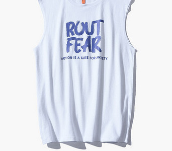 Férfi felső mintával és kerek nyakkivágással